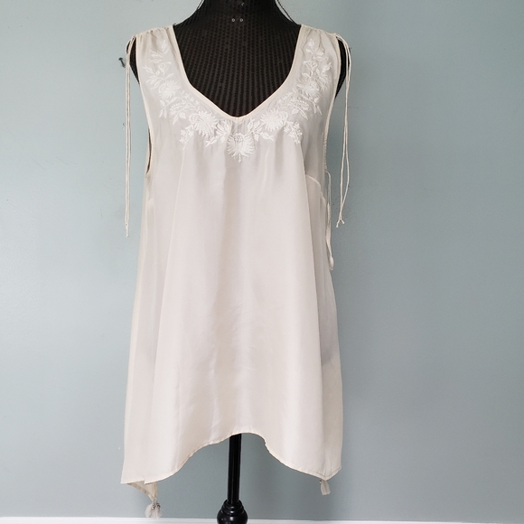 Anthropologie Tops - Anthropologie 100% silk Maeve tunic large